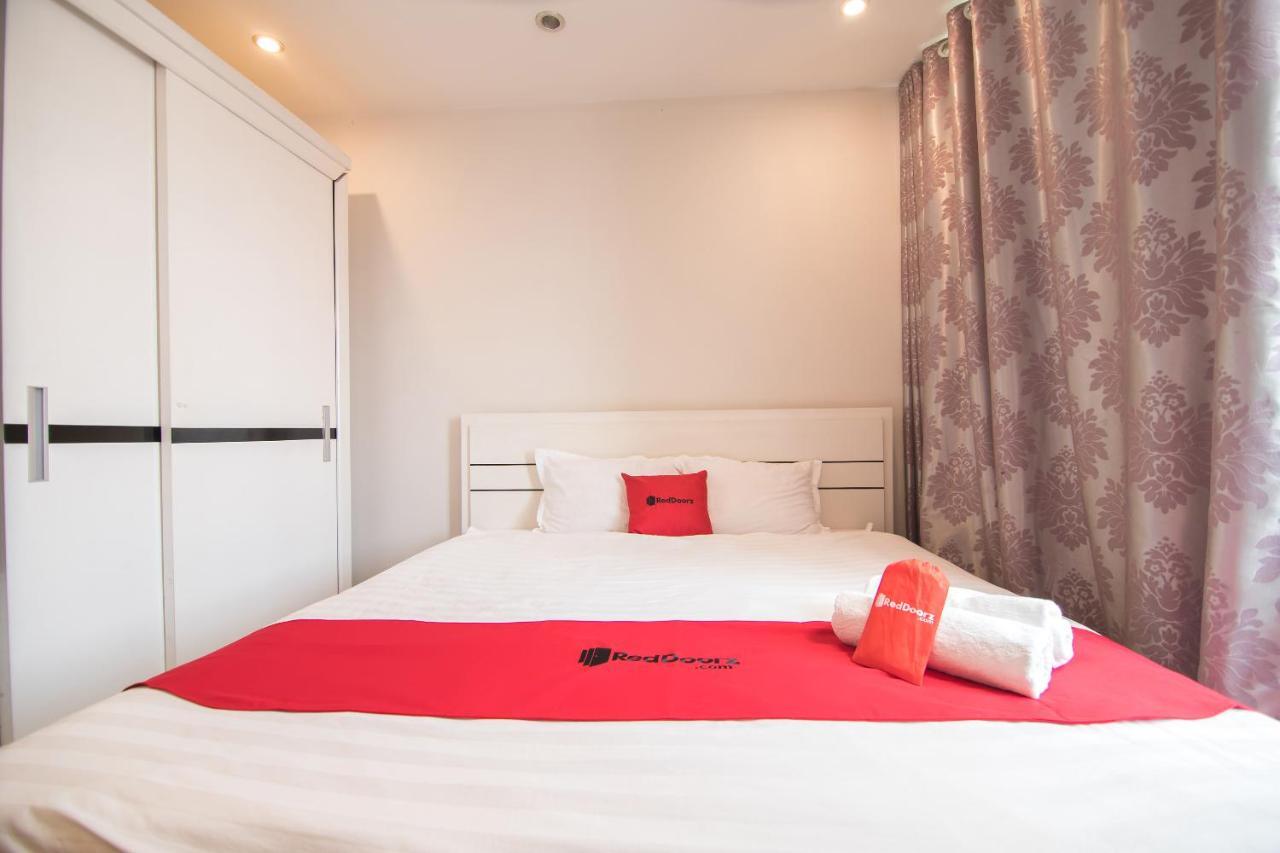 Reddoorz Yen Phu Street Hotel Ханой Екстериор снимка