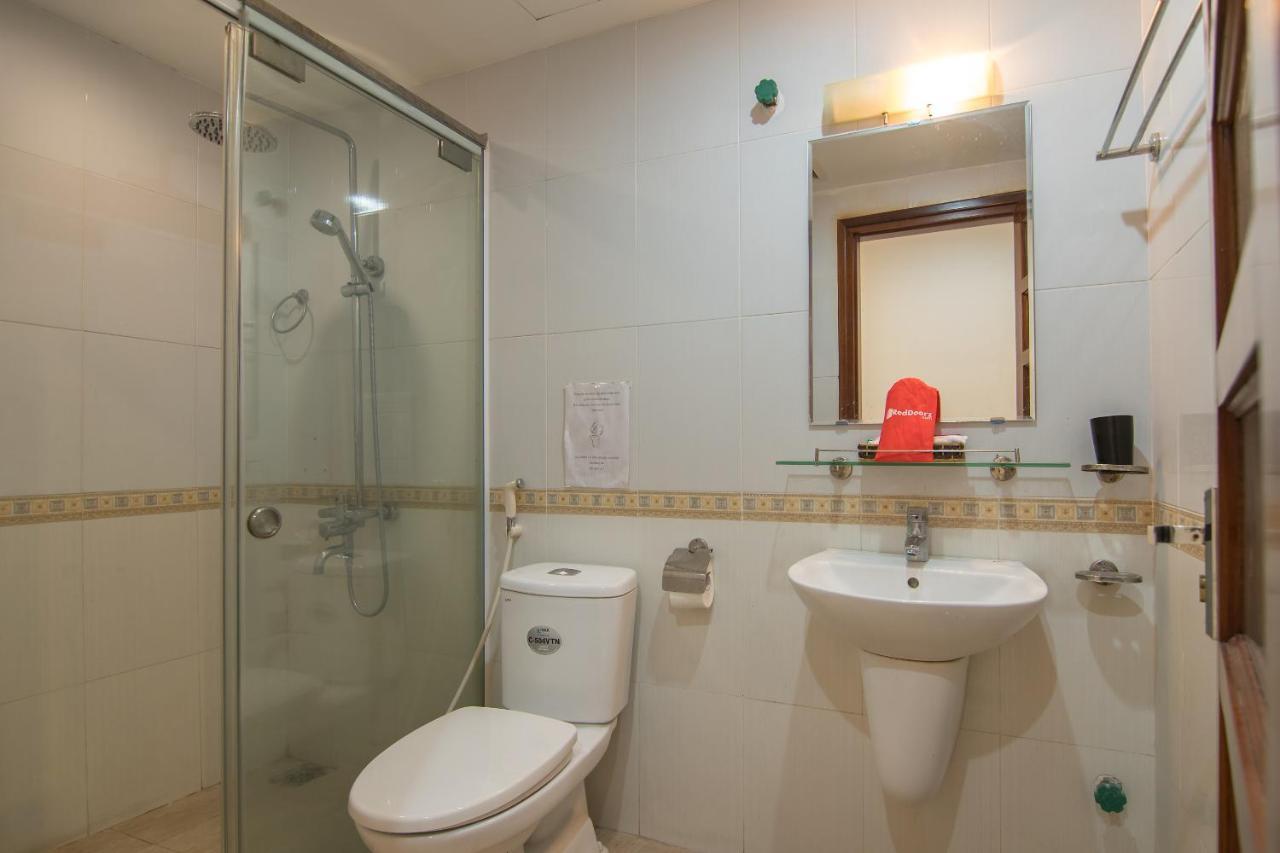 Reddoorz Yen Phu Street Hotel Ханой Екстериор снимка