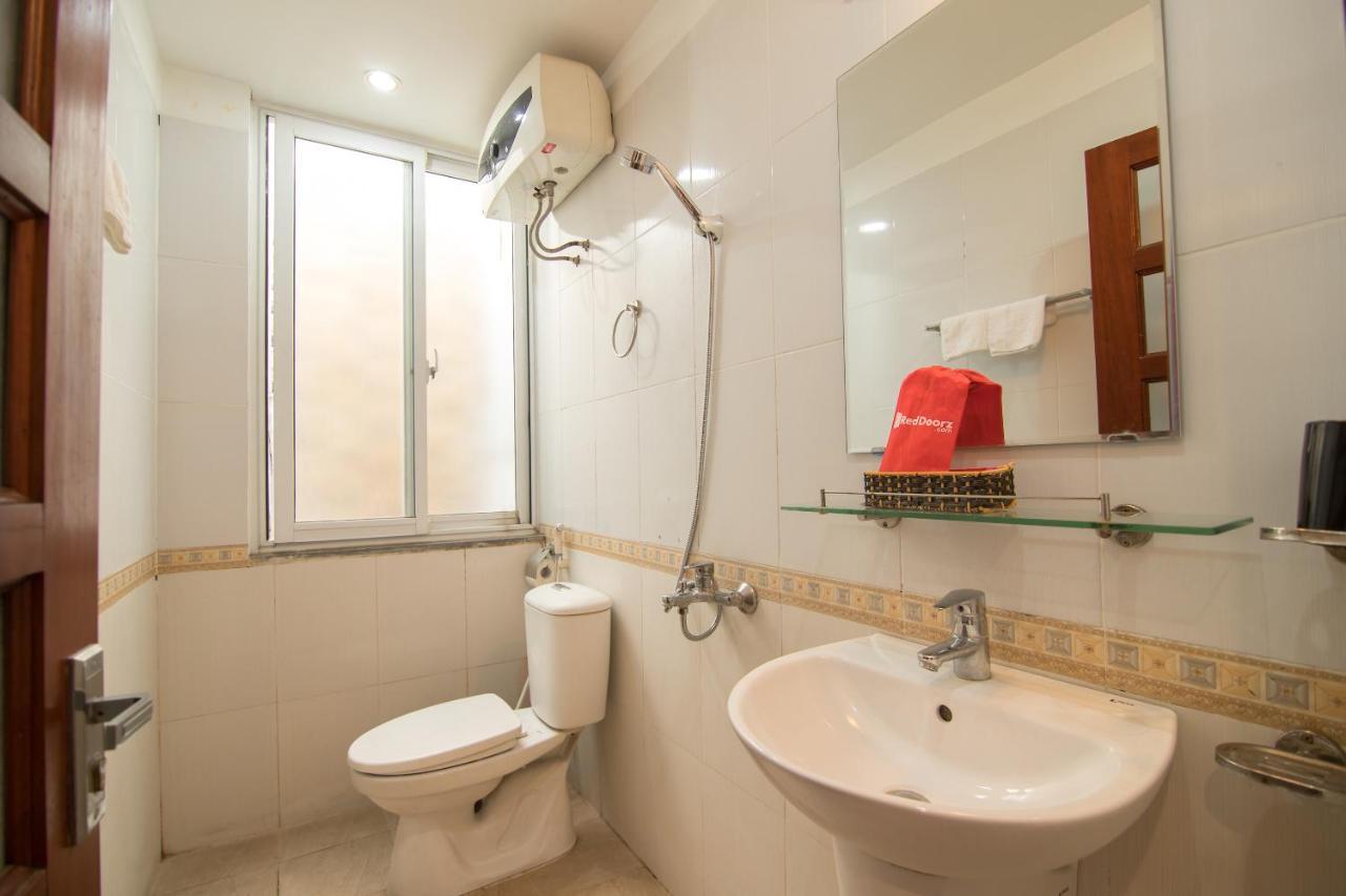 Reddoorz Yen Phu Street Hotel Ханой Екстериор снимка