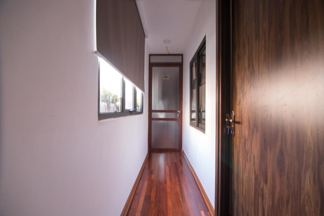 Reddoorz Yen Phu Street Hotel Ханой Екстериор снимка